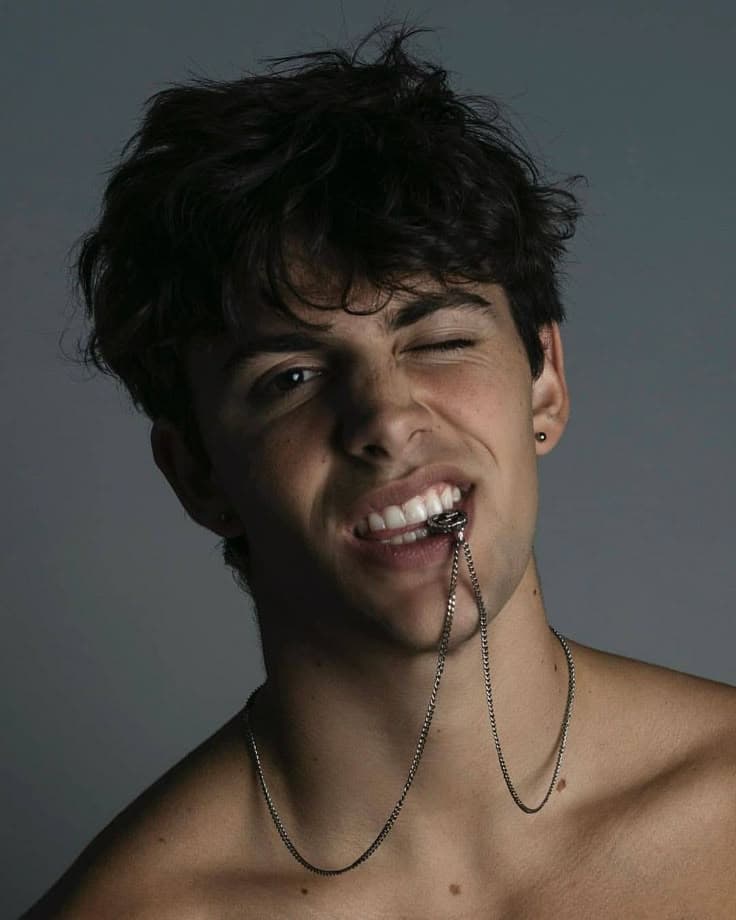 How to Make Your Face Look Less Puffy and More Defined